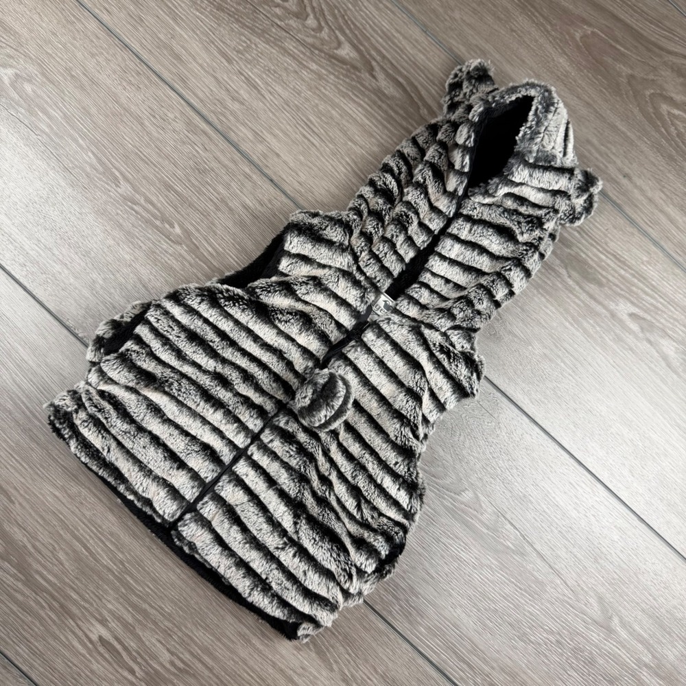 Widgeon Girls Vest Faux Fur Hooded Striped Grey Black Size 2